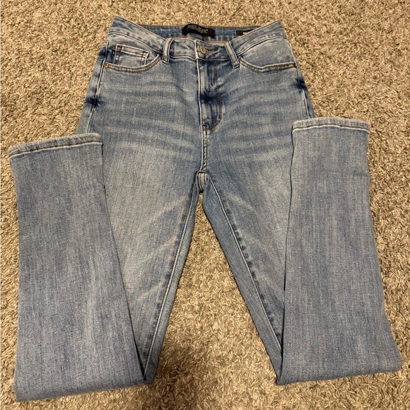 Judy Blue Light Wash Straight Leg Jeans Size 3/26 - Picture 1 of 5